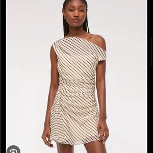 Abercrombie & Fitch Cream and Black One-Shoulder Dress